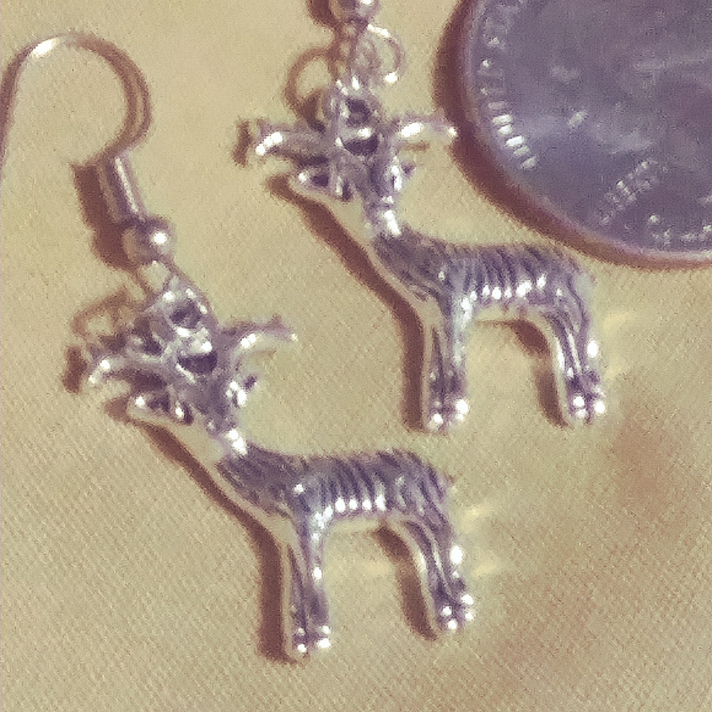 Nwt-Holiday Sale') Reindeer/ Bali Silver